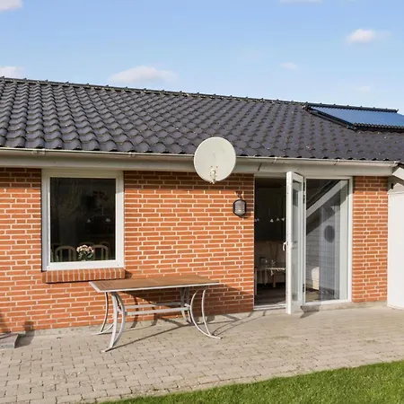 Four-bedroom In Sydals * Skovbyballe